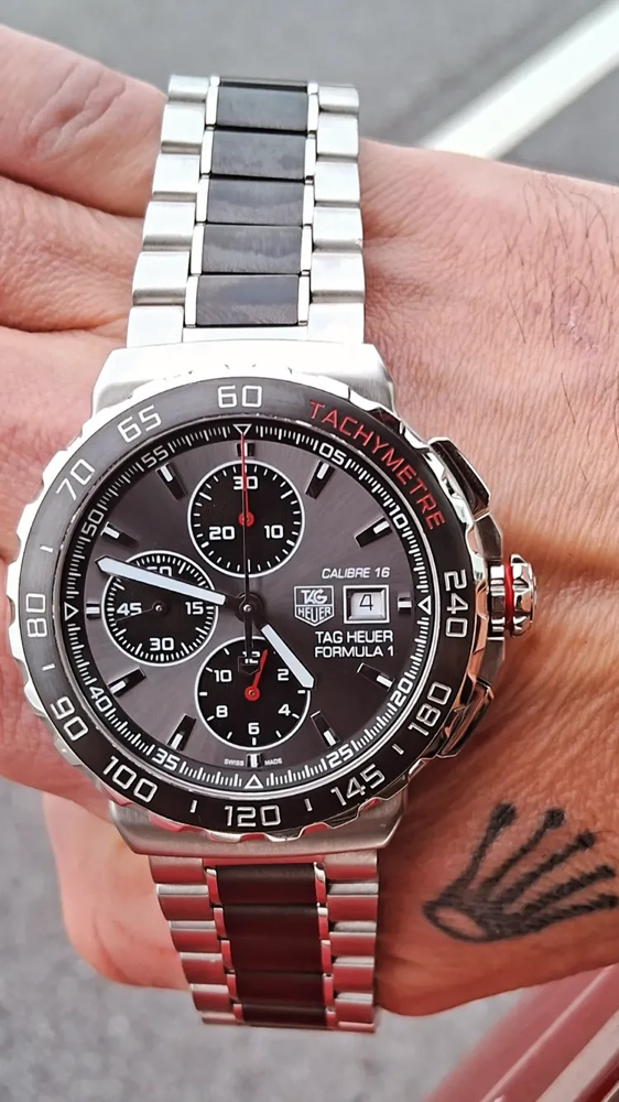 DISPONIBLE 10/15 DE OCTUBRE Tag Heuer Formula 1 cau2011