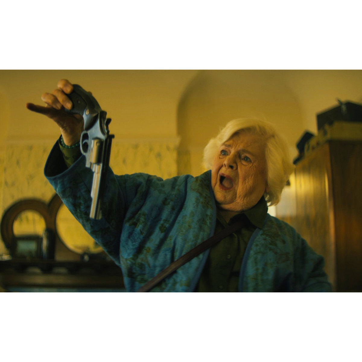 93歳のおばあちゃんがスタントなしでアクションこなす『テルマがゆく！ ９３歳のやさしいリベンジ』