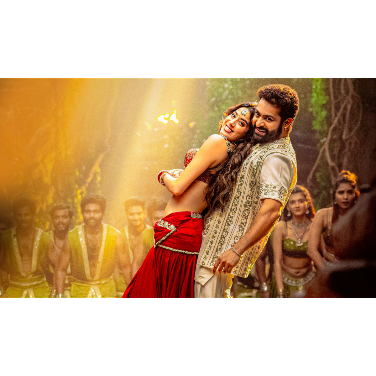 NTR Jr.のダイナミックなダンスも！『デーヴァラ』場面写真