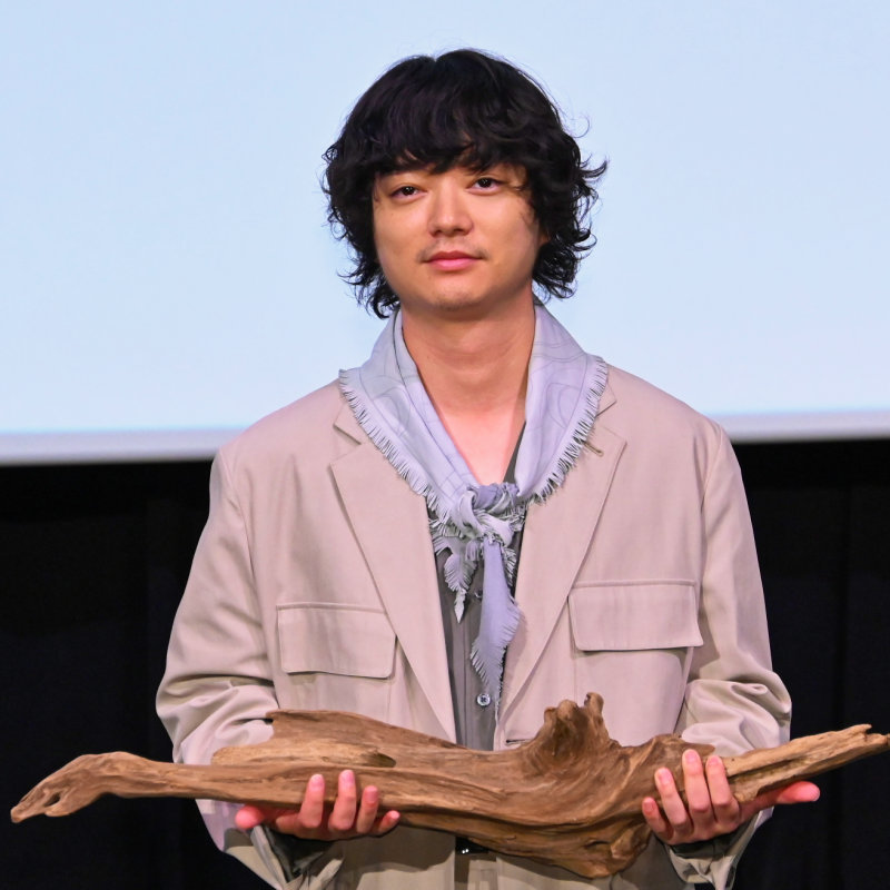 染谷将太「賛否両論が巻き起こりそうでドキドキ」『廃用身』公開舞台挨拶
