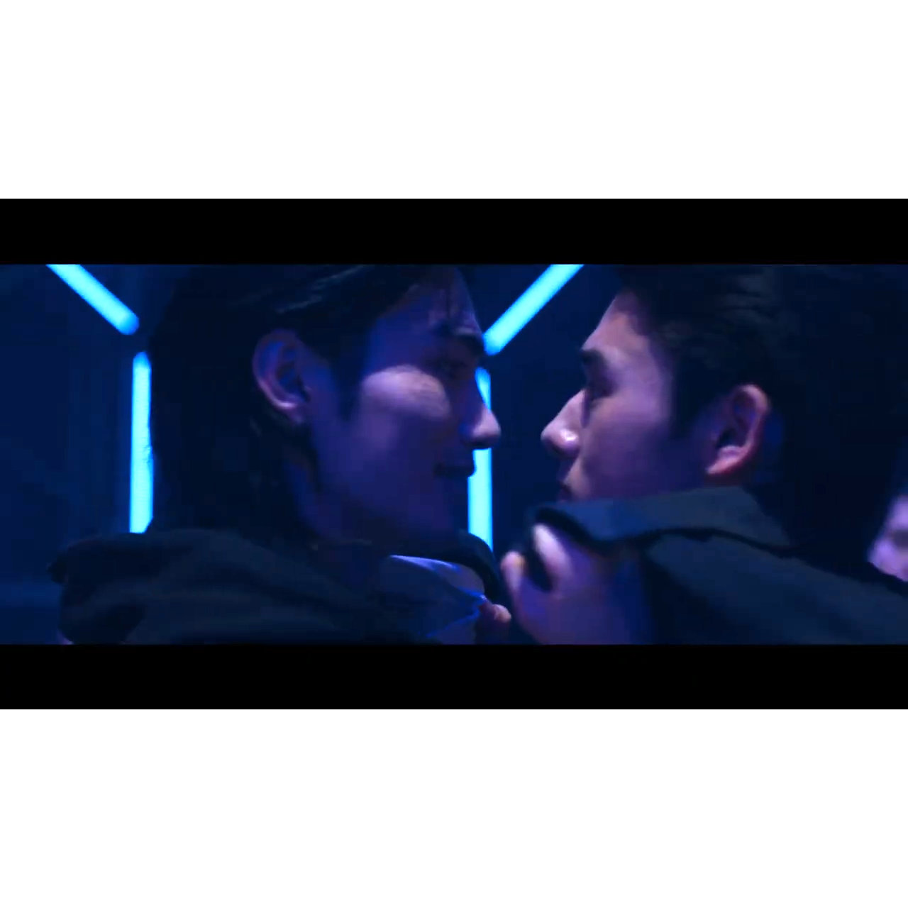 少年院から這い上がろうと格闘家を夢見る2人『BLUE FIGHT ～蒼き若者たちのブレイキングダウン～』