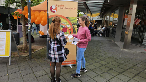 Im Frauenhaus EN konnten im Jahr 2023  insgesamt 144 Frauen und Kinder nicht aufgenommen werden.