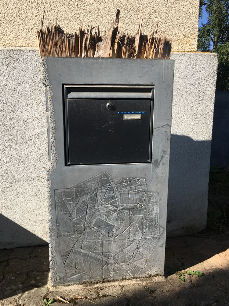Beton Briefkasten „ Lost Letters“