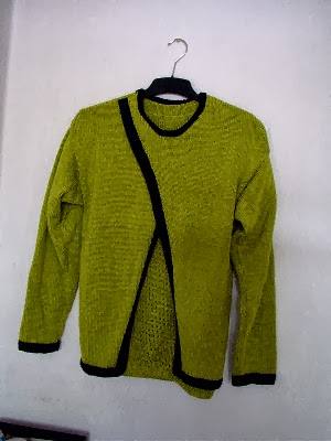 Another very old project. This is the outer sweater.
