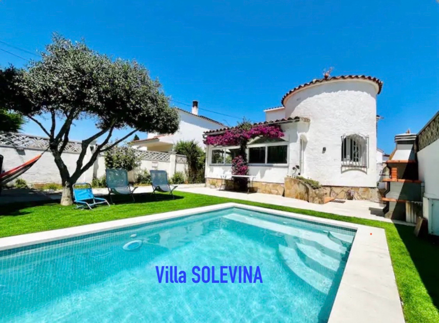 VILLA SOLEVINA für 8 Pers. in Sant Maurici B, Empuriabrava