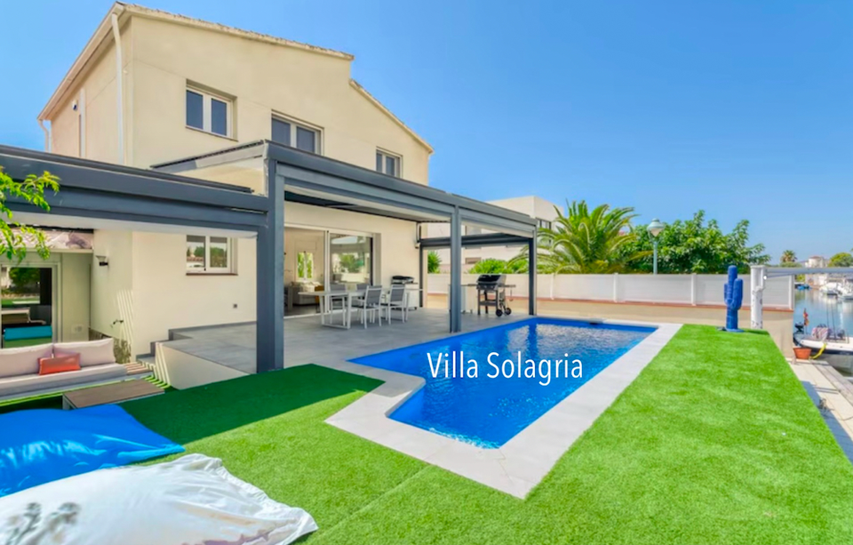 „Villa Solagria“ 8-9 sleeps, in Norfeu (Falconera)/Empuriabrava