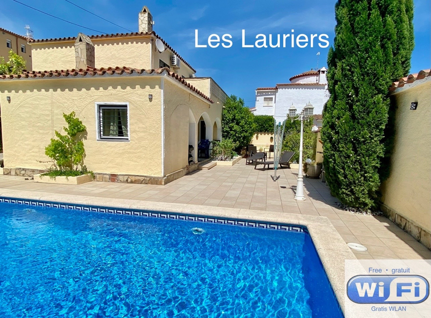 "Villa Les Lauriers" für 8 Personen in Francoli/Empuriabrava