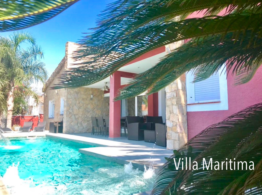 Villa avec piscine chauffée à Empuriabrava - ©Copyright 2014 by Solempuria