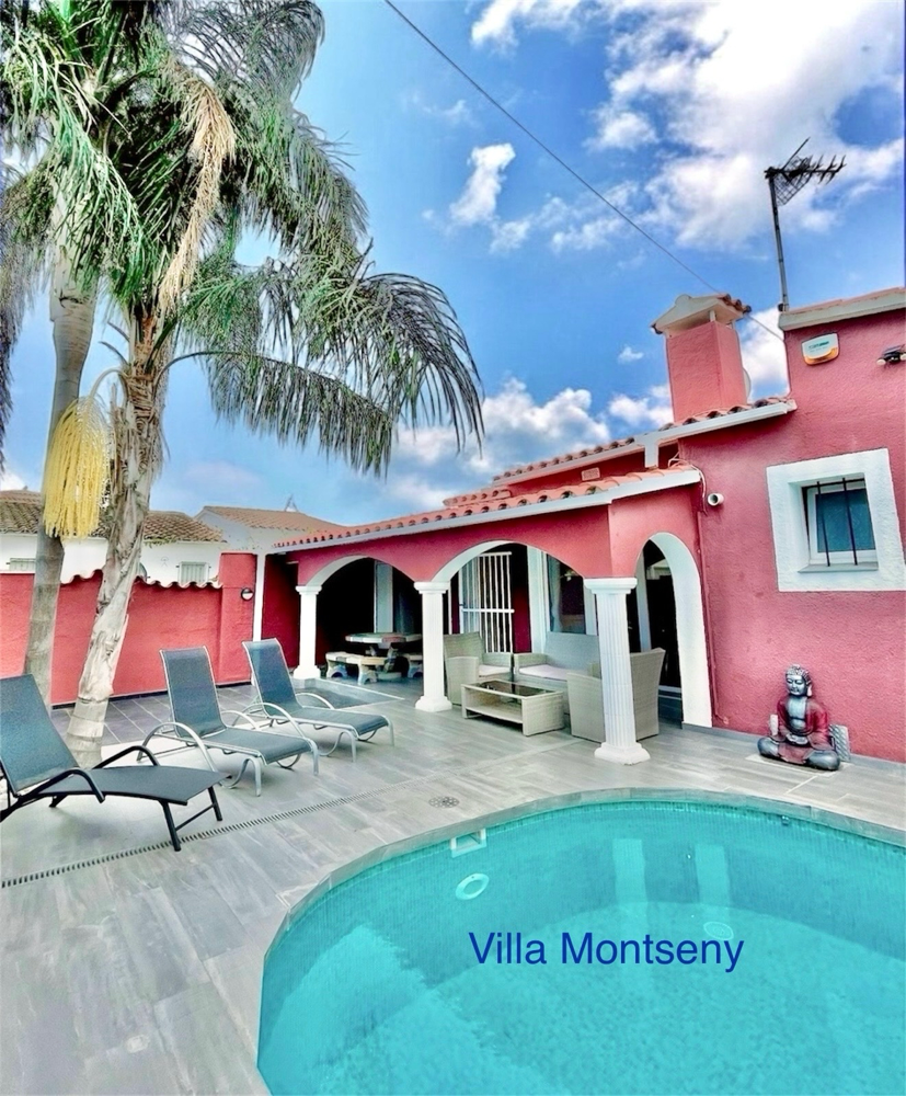 Ferienhaus mit Pool in Ampuriabrava - ©Copyright 2013 by Solempuria
