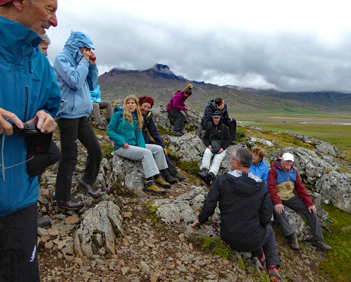 Álfaborg Bakkagerði Märchenstunde mit Hugo