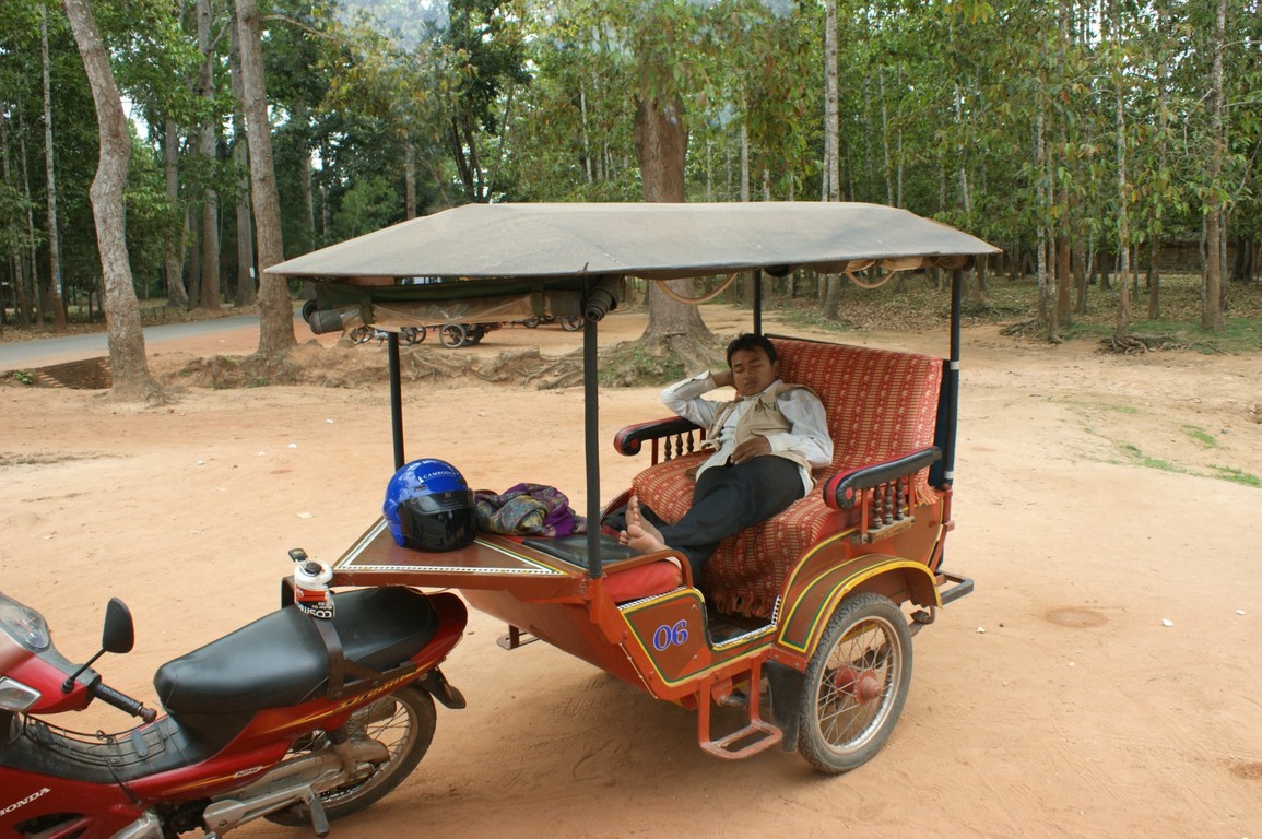 Es wird viel gewartet und geschlafen in Kambodscha