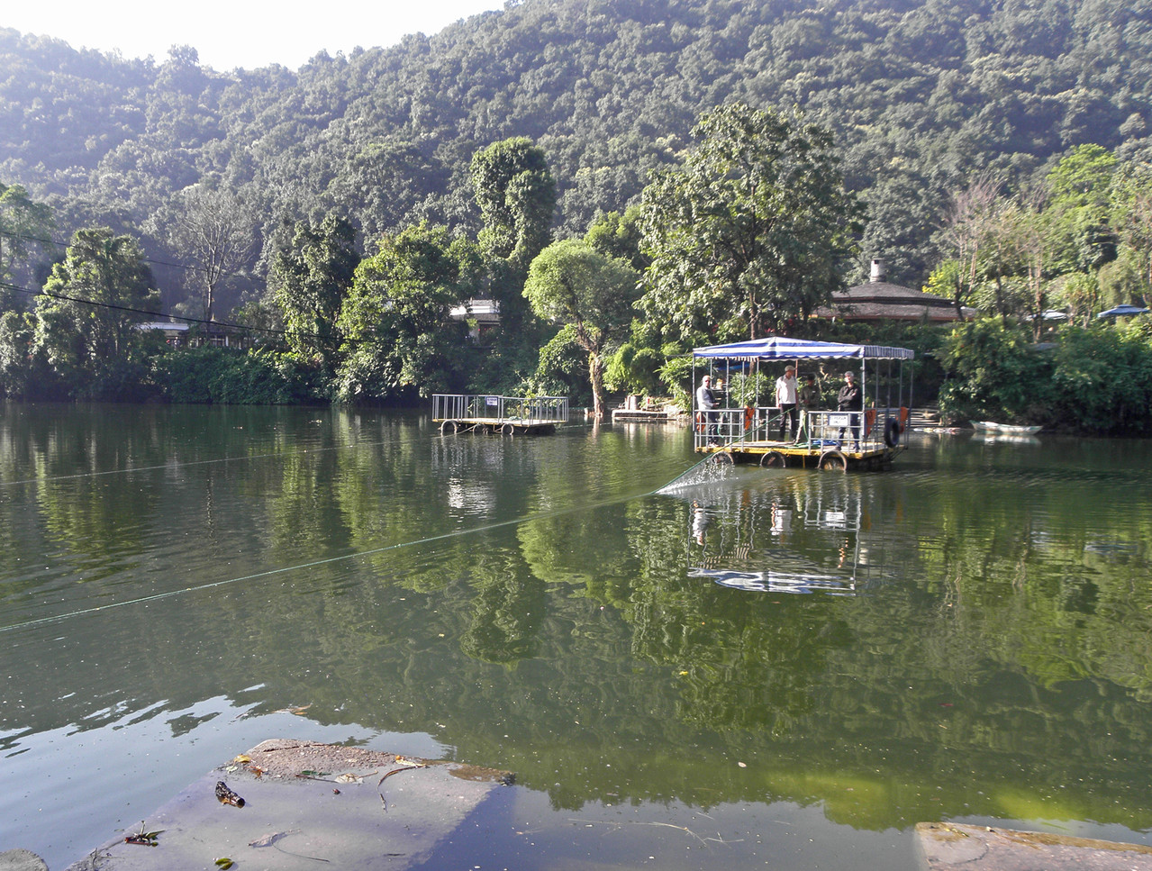 Floss zur Fishtaillodge