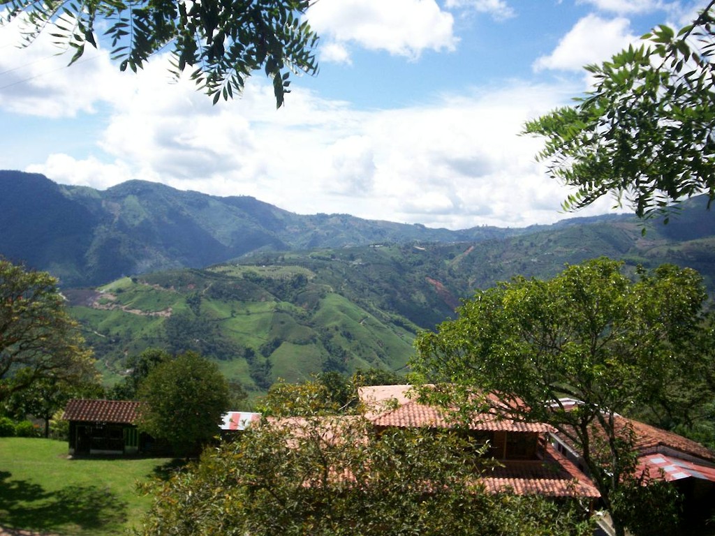 Practica Ambiental  III  Salida de Campo Finca el TEJAR / Santuario/ Estudiantes de Intercambio