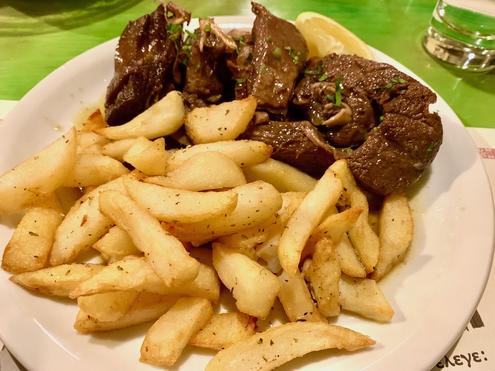 Zigariasto und selbstgemachte Pommes