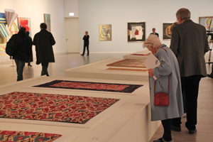 Bild: Gemälde und Teppiche aus der Henkel-Kunstsammlung