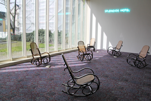 Bild: Splendide Hotel (annexe), 2015, von Dominique Gonzales-Foerster