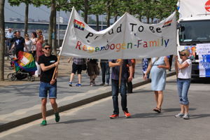 Bild: Proud to be Regenbogen-Family