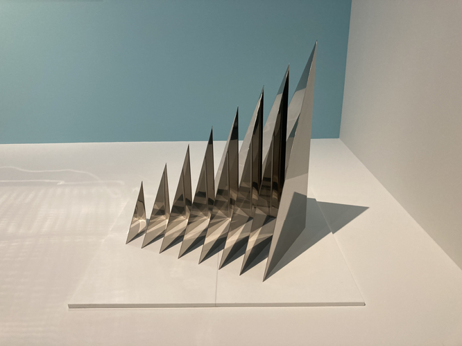 Bild: Heinz Mack. Entwurf für eine Lichtpyramide