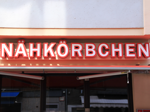 Leuchtschrift Nähkörbchen