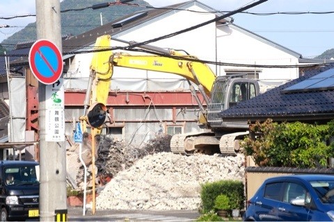 舞鶴　西舞鶴　解体　病院　美容室前