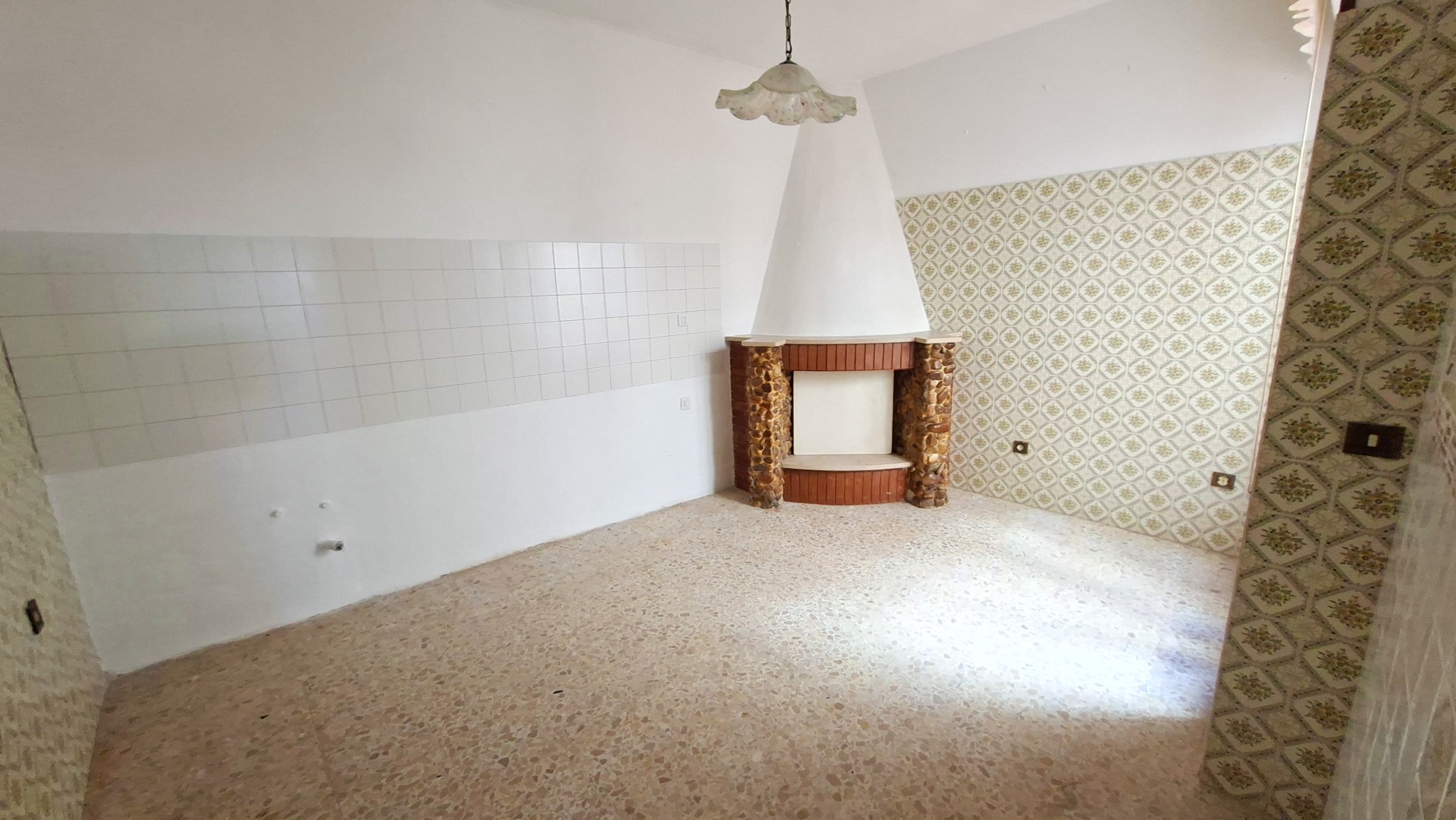 Kitchen on the ground floor 
