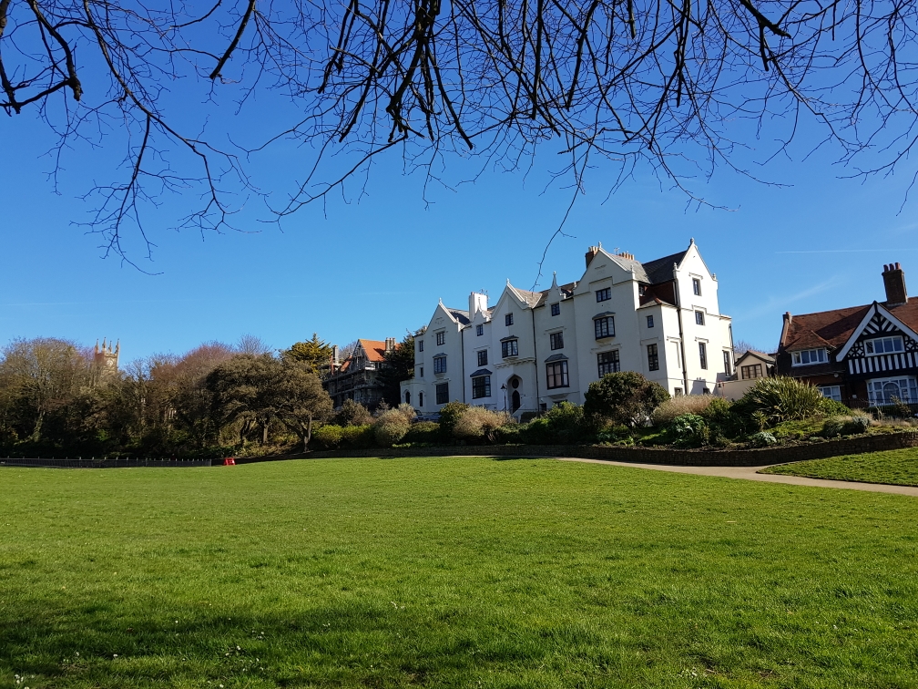 St Leonards Gardens randhl