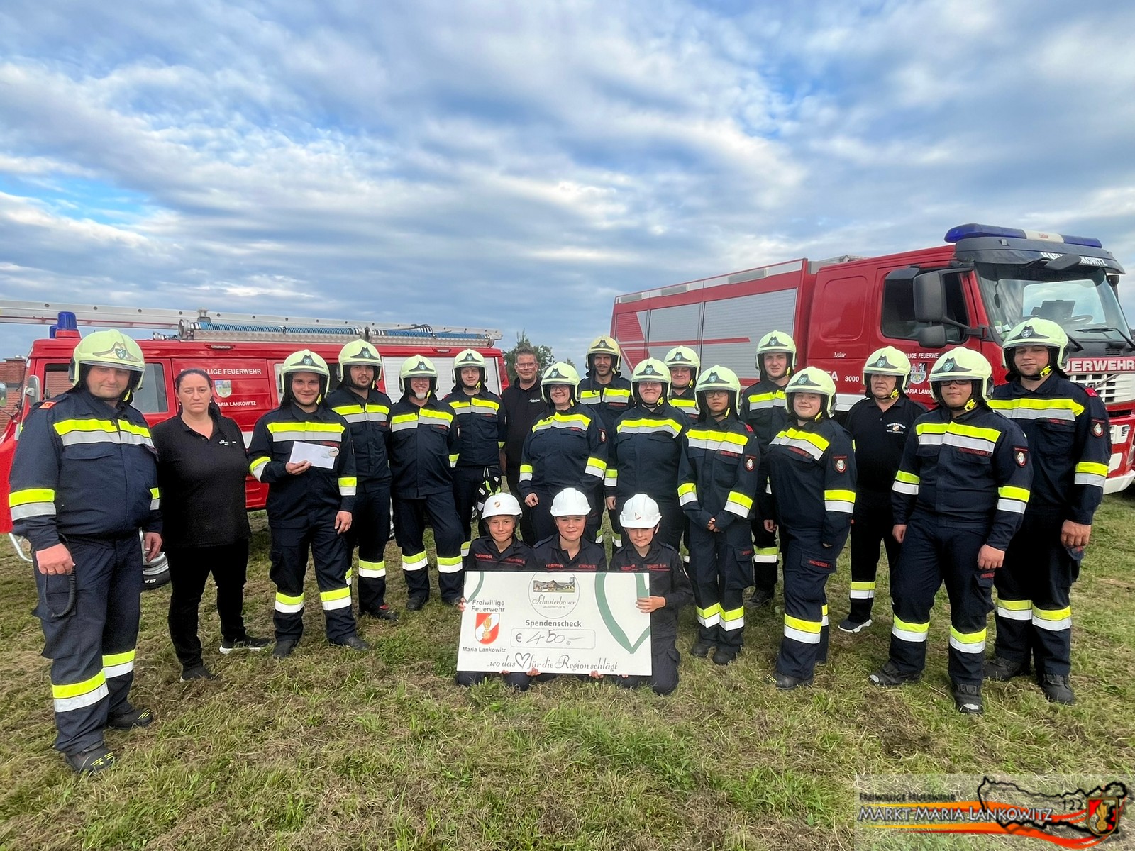 Übung: Wirtschaftsgebäudebrand Schusterbauer