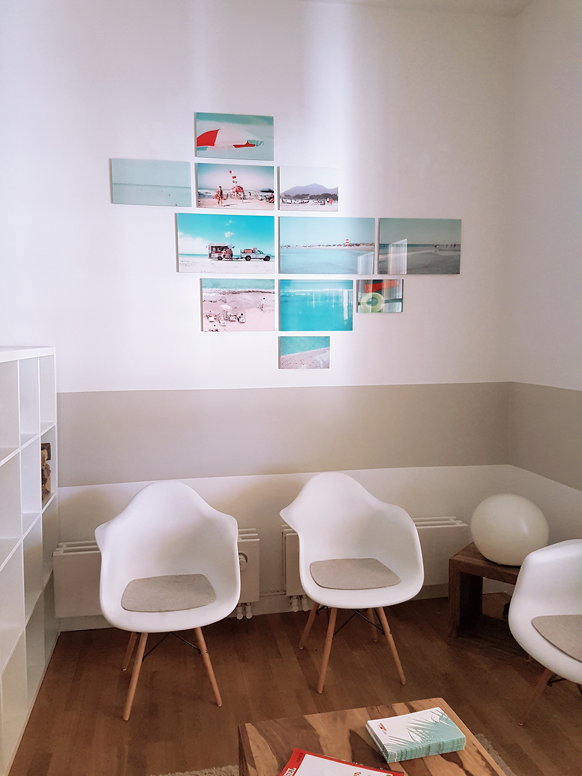 Strandmotiv als Teil der Motivserie im Wartezimmer, Kunst für Praxisräume mit positiver Stimmung.