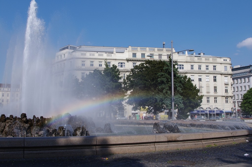 Brunnen am Heldendenkmal (Schwarzenbergplatz)