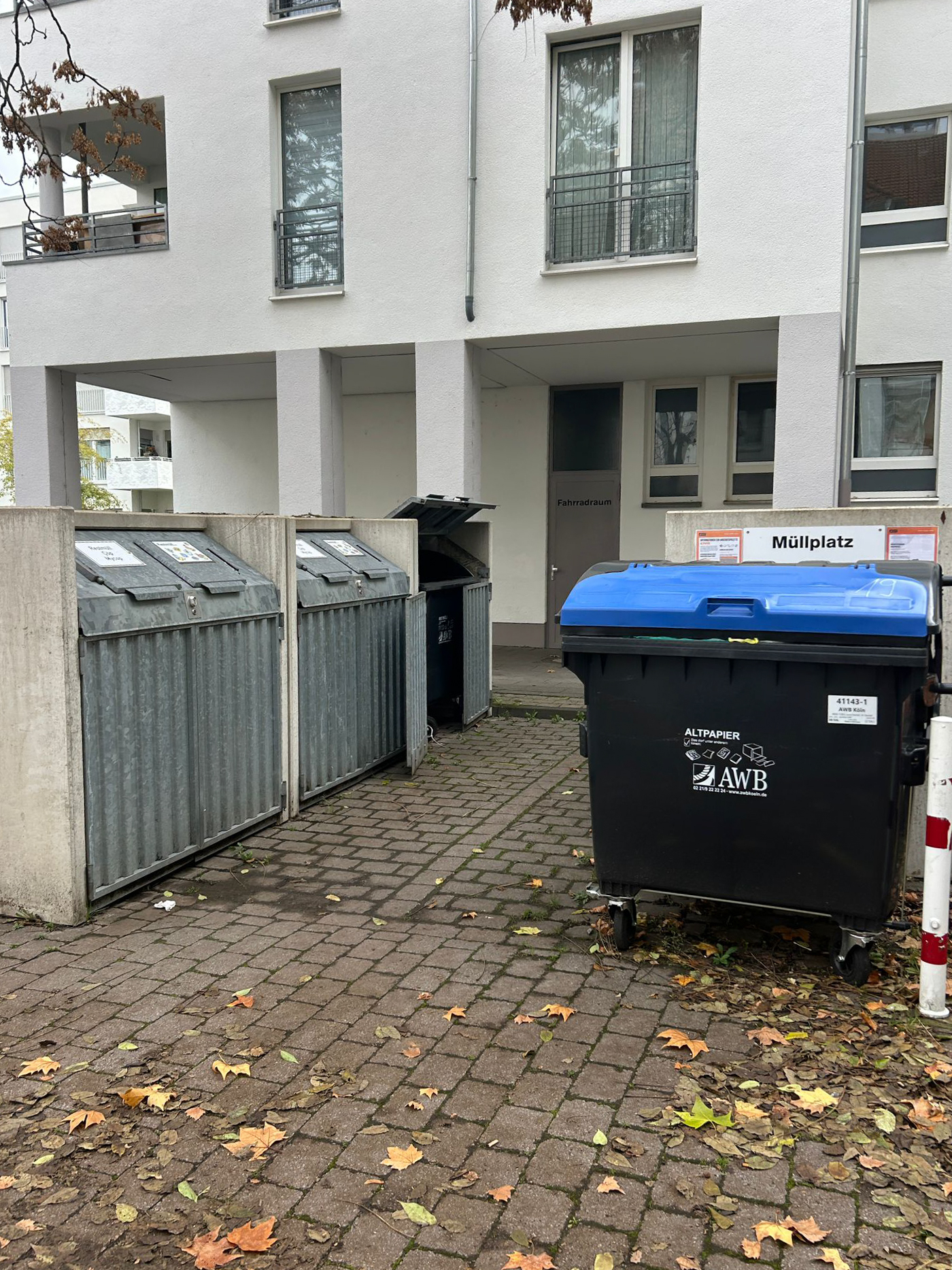 Oktober 2025: Müllplatz Steubenstraße