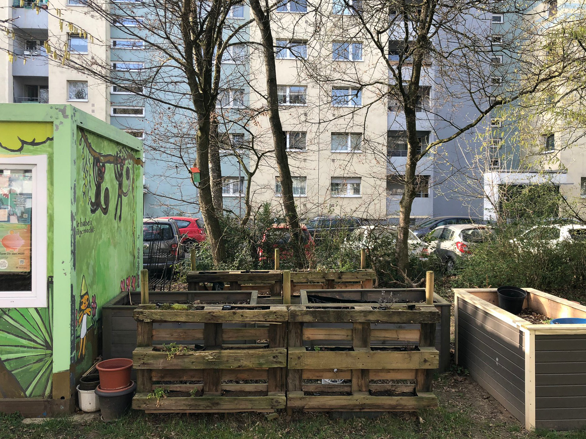 Februar 2026: Beete am Container