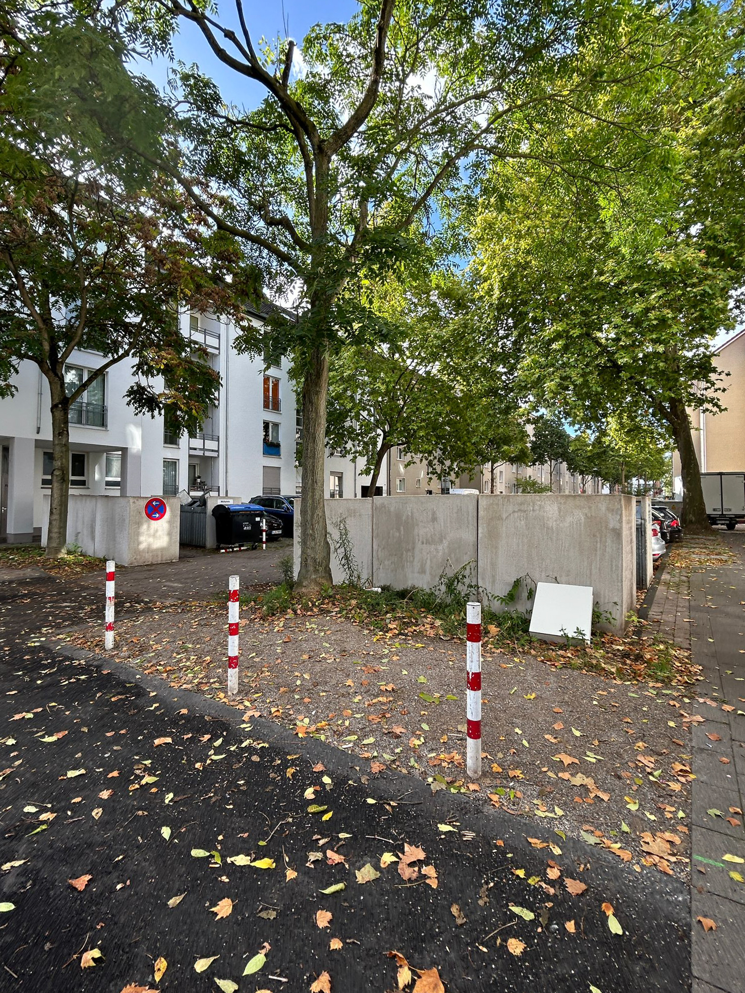 September 2025: Müllplatz Steubenstraße