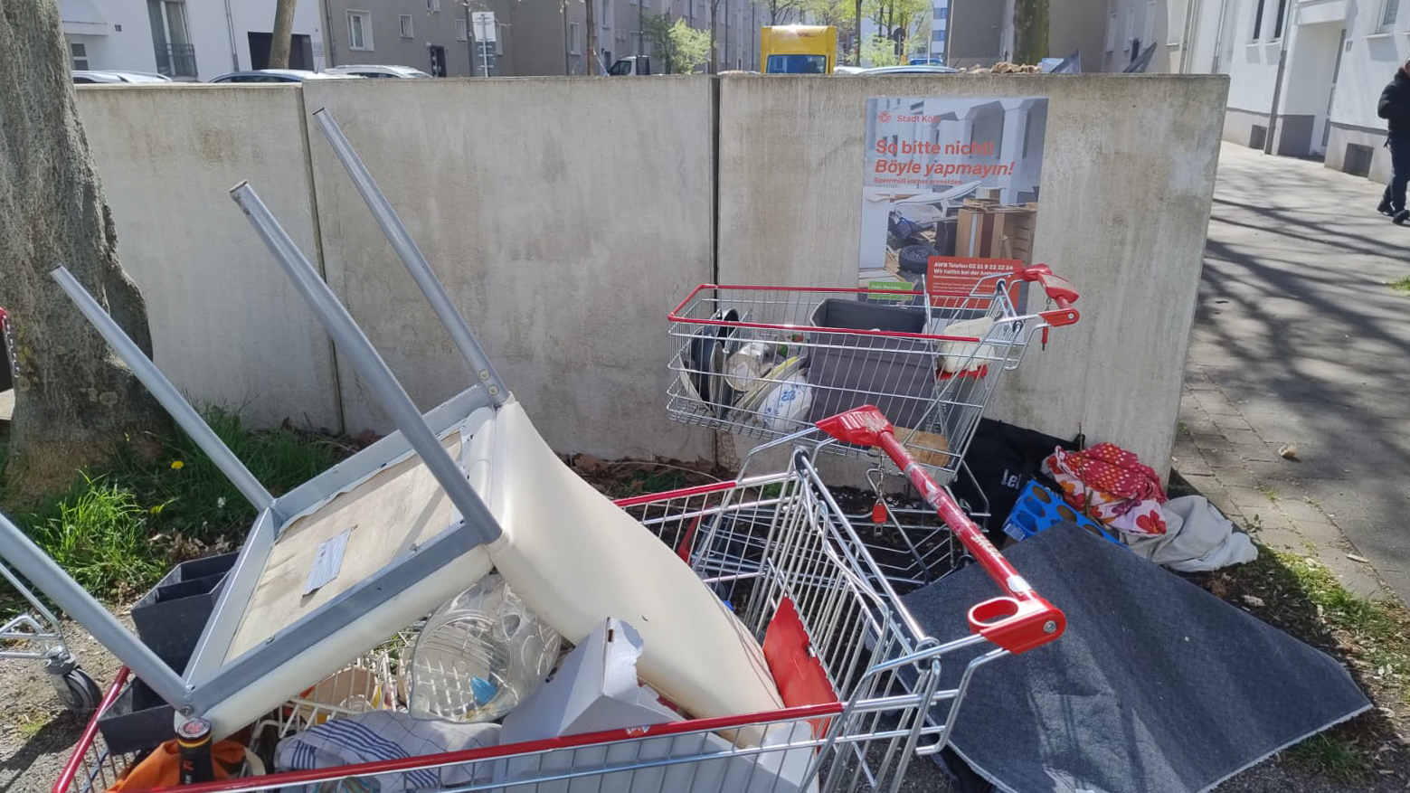 März 2026: Wilder Sperrmüll am Müllplatz Steubenstraße