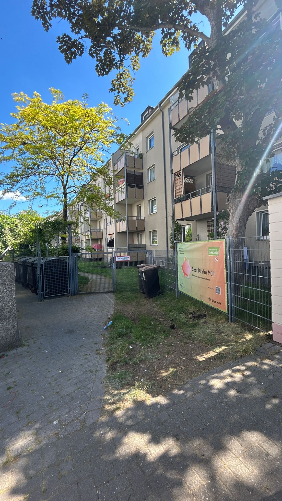 April 2025: Müllplatz Silchernstraße