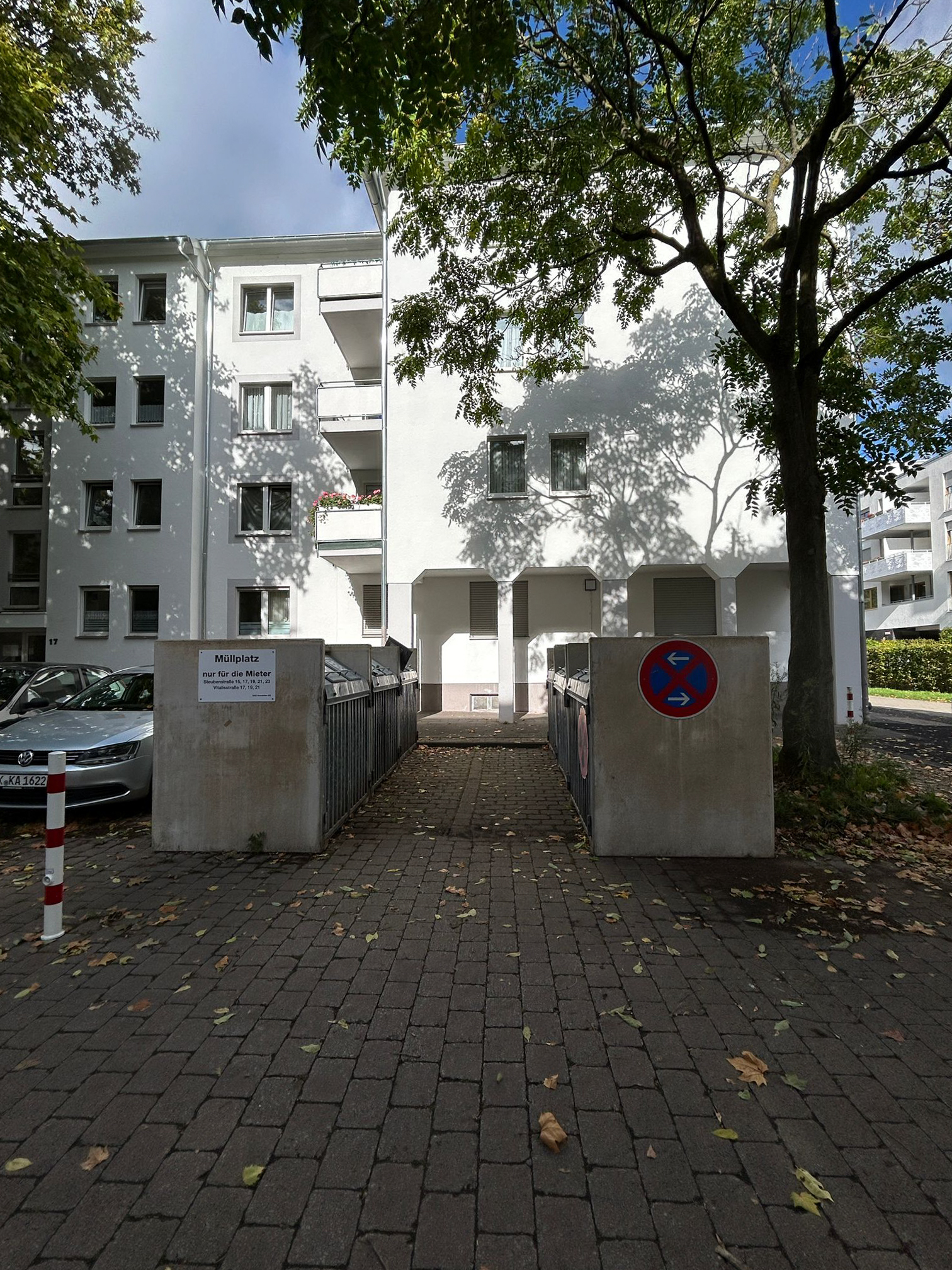 September 2025: Müllplatz Steubenstraße Anfang September