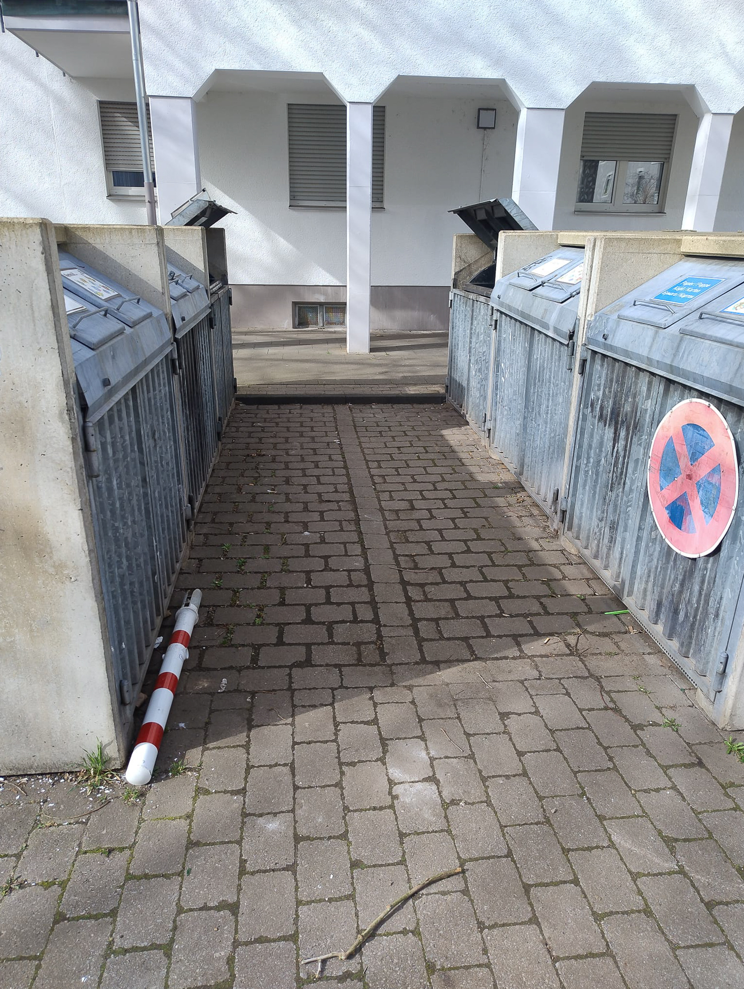 März 2026: Müllplatz Steubenstraße