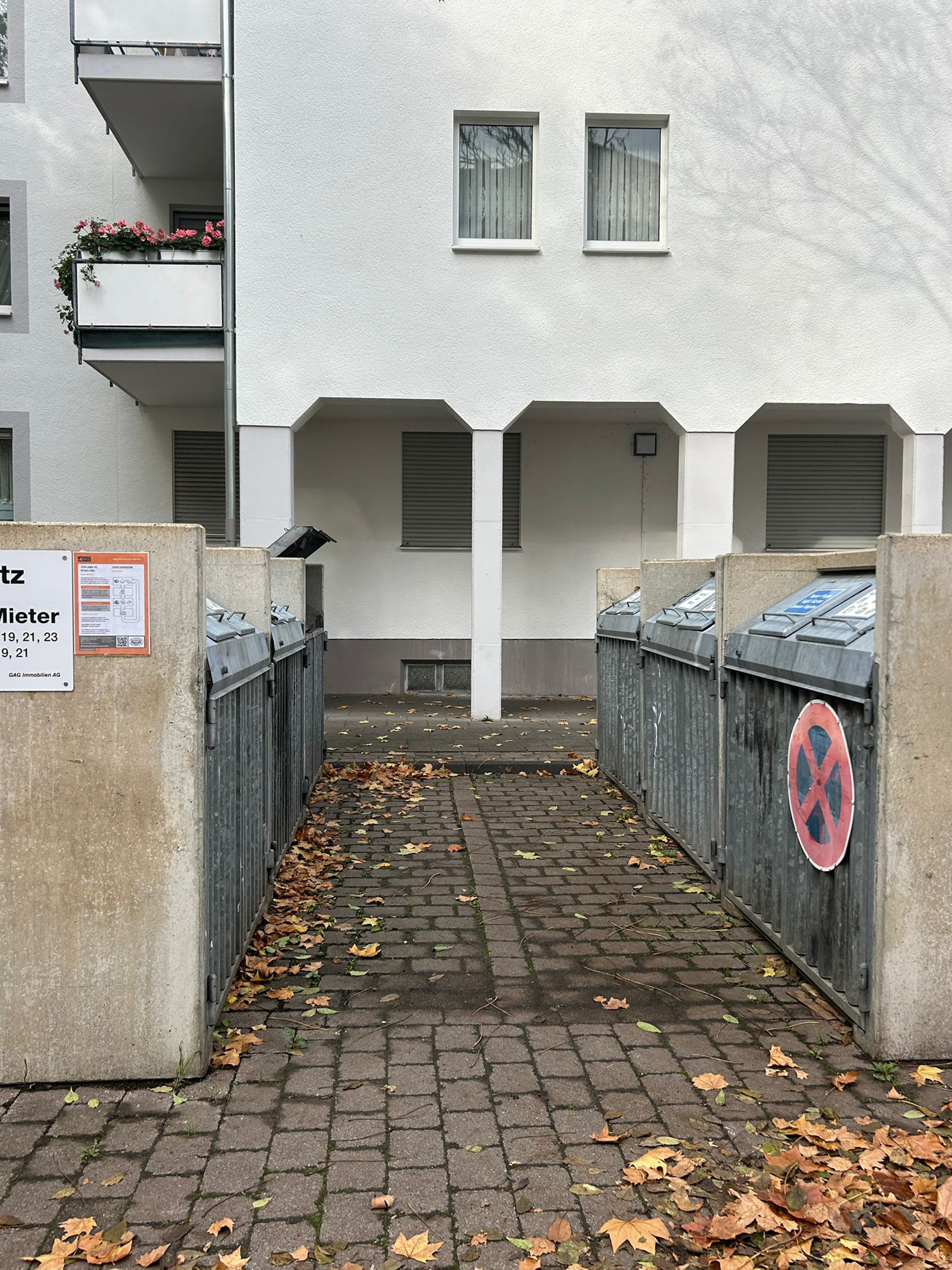 Oktober 2025: Müllplatz Steubenstraße