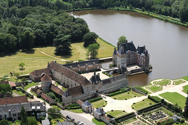 Chateau de la Bussière vu du ciel