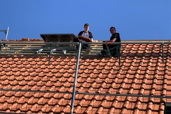 Stellenangebot -  Baubranche -  Zimmerleute - Dachstühle - Dachdämmung - Holzminden - Dachfenster - Dachrinnen - Blitzschutzanlagen - Solaranlagen - Dachdecker - Bodenwerder - Niedersachsen - Holzbau
