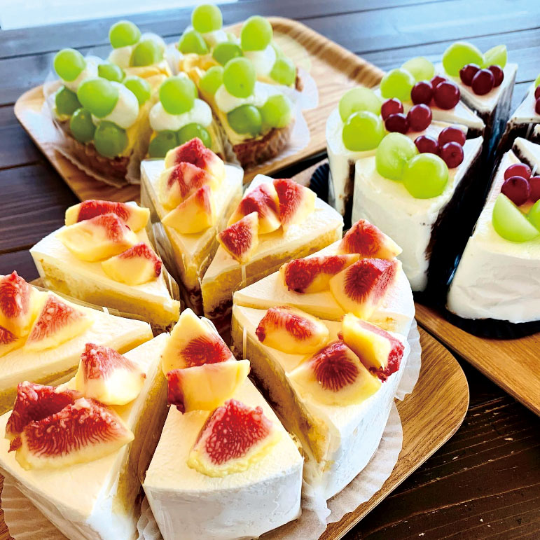 パンデピス - 九州産のシャインマスカットや旬のフルーツを贅沢に使ったケーキ