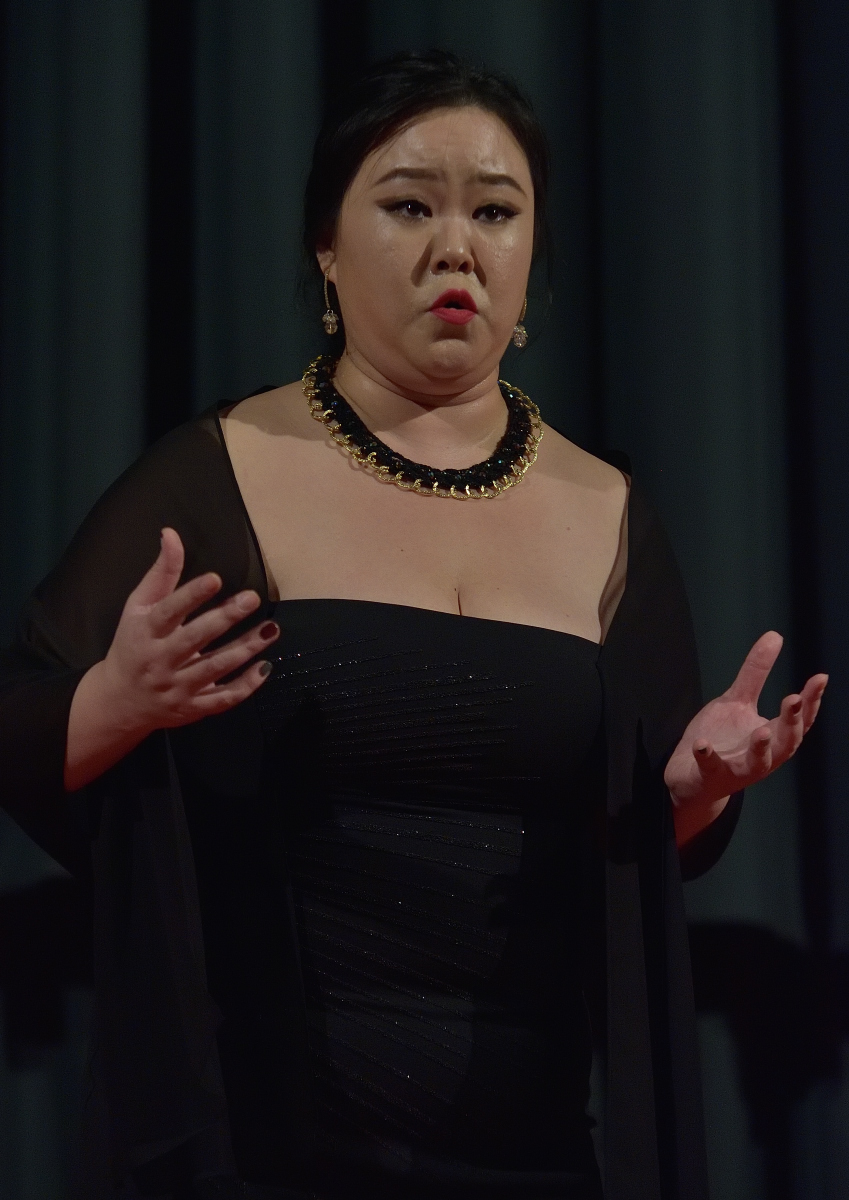 Hyeonjeong Kim, mezzosoprano Stride la vampa (Verdi – Il Trovatore)