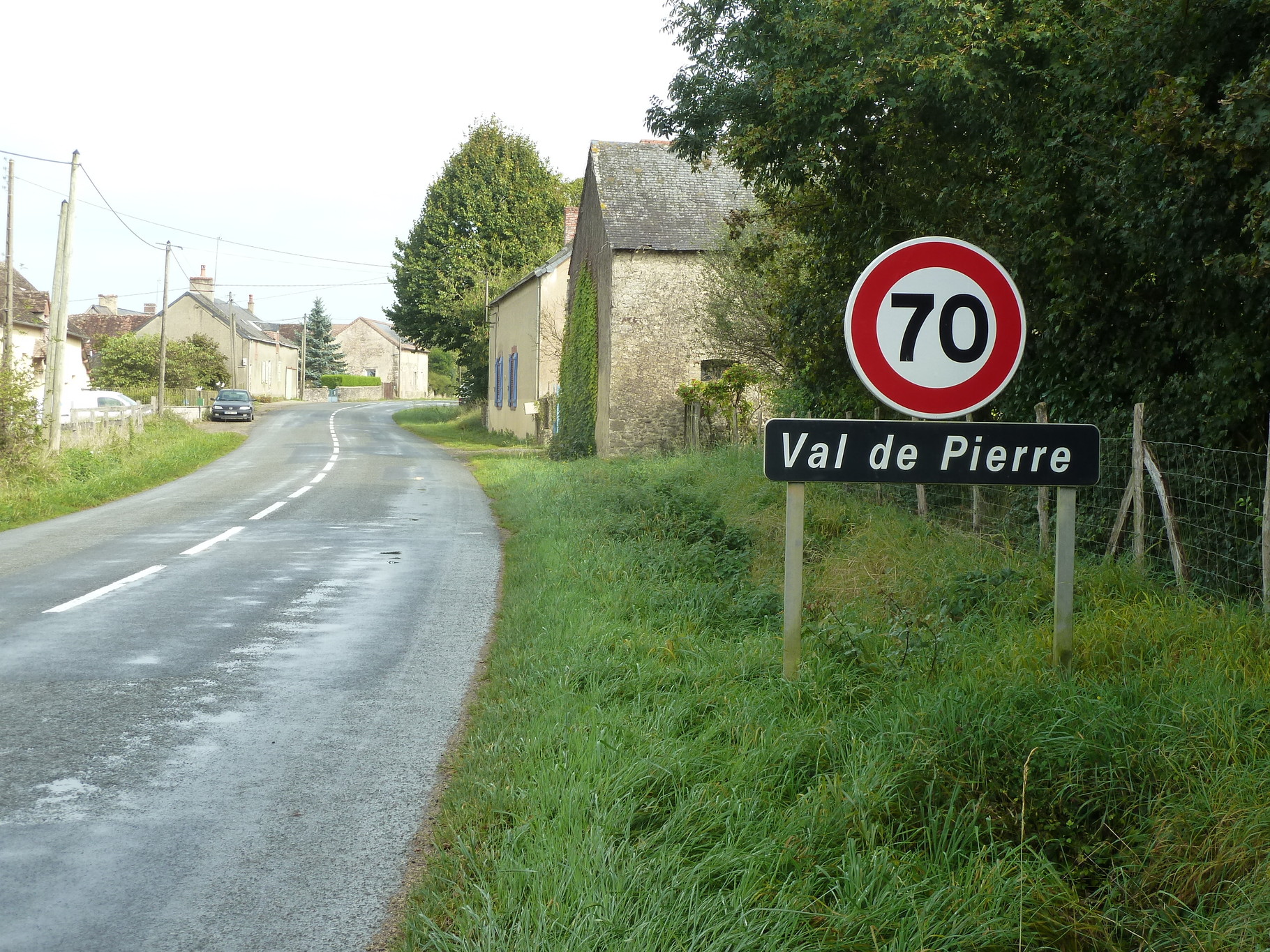 Le village de PezéleRobert Mairie de Pezé le Robert