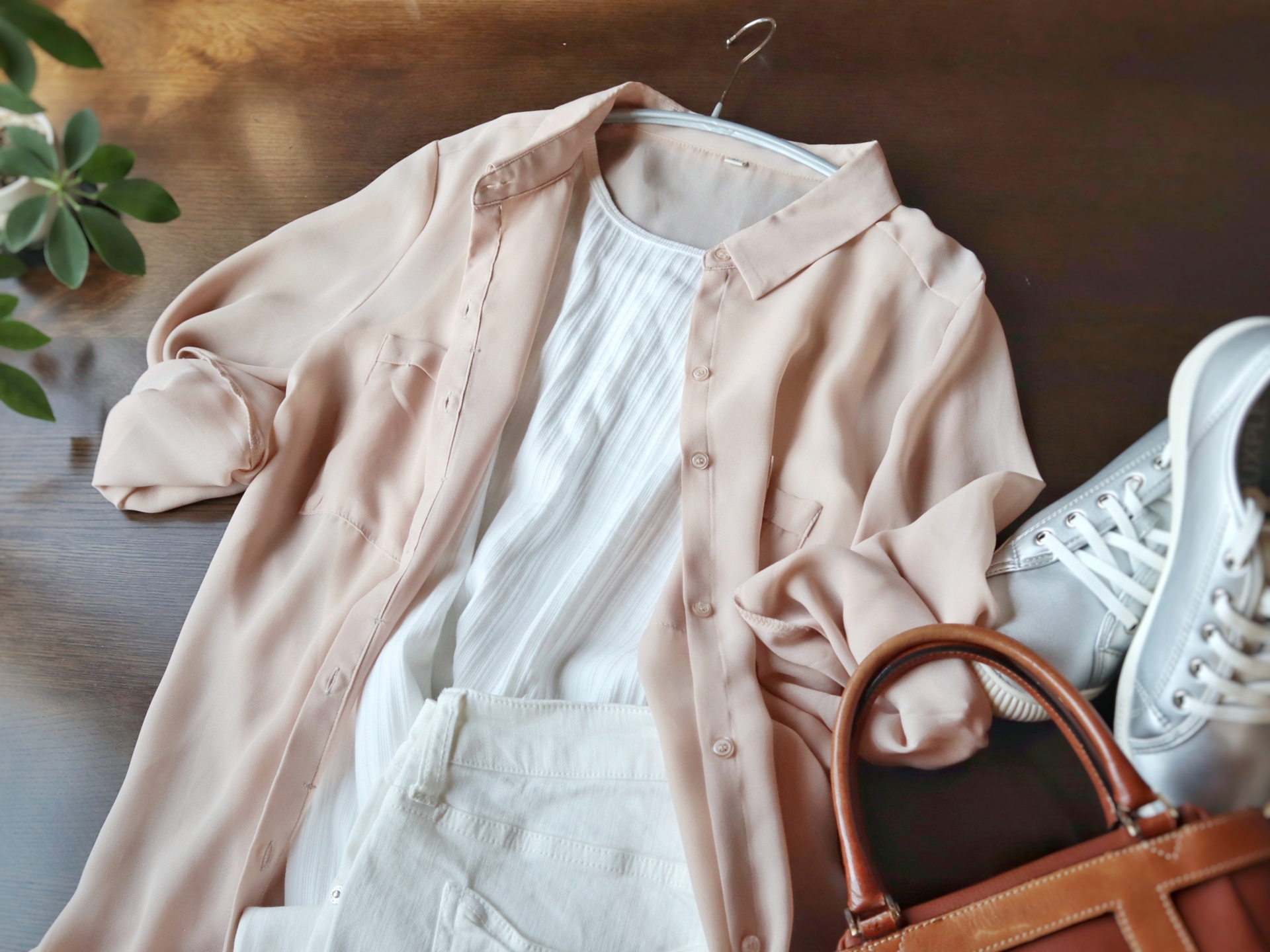 【捨てられない洋服】一着買ったら一着捨てる？