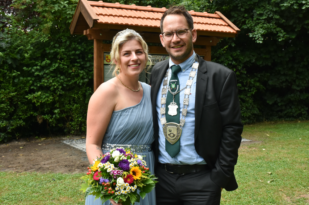 König 2025 Simon Spangenberg  mit seiner Königin Lana Jungfermann