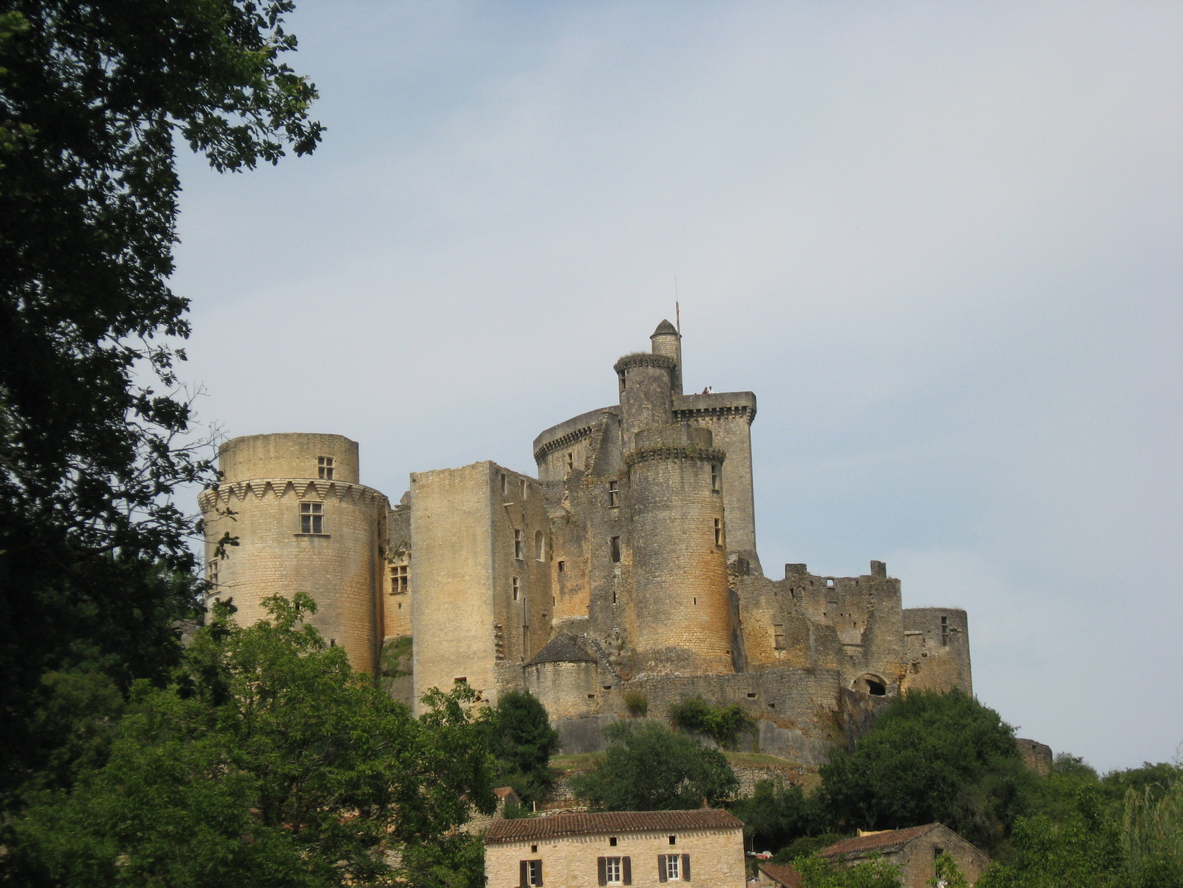 Château de Bonaguil - vue 1
