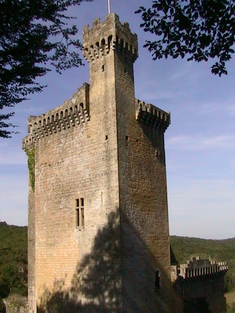 Château de Commarque - vue 2