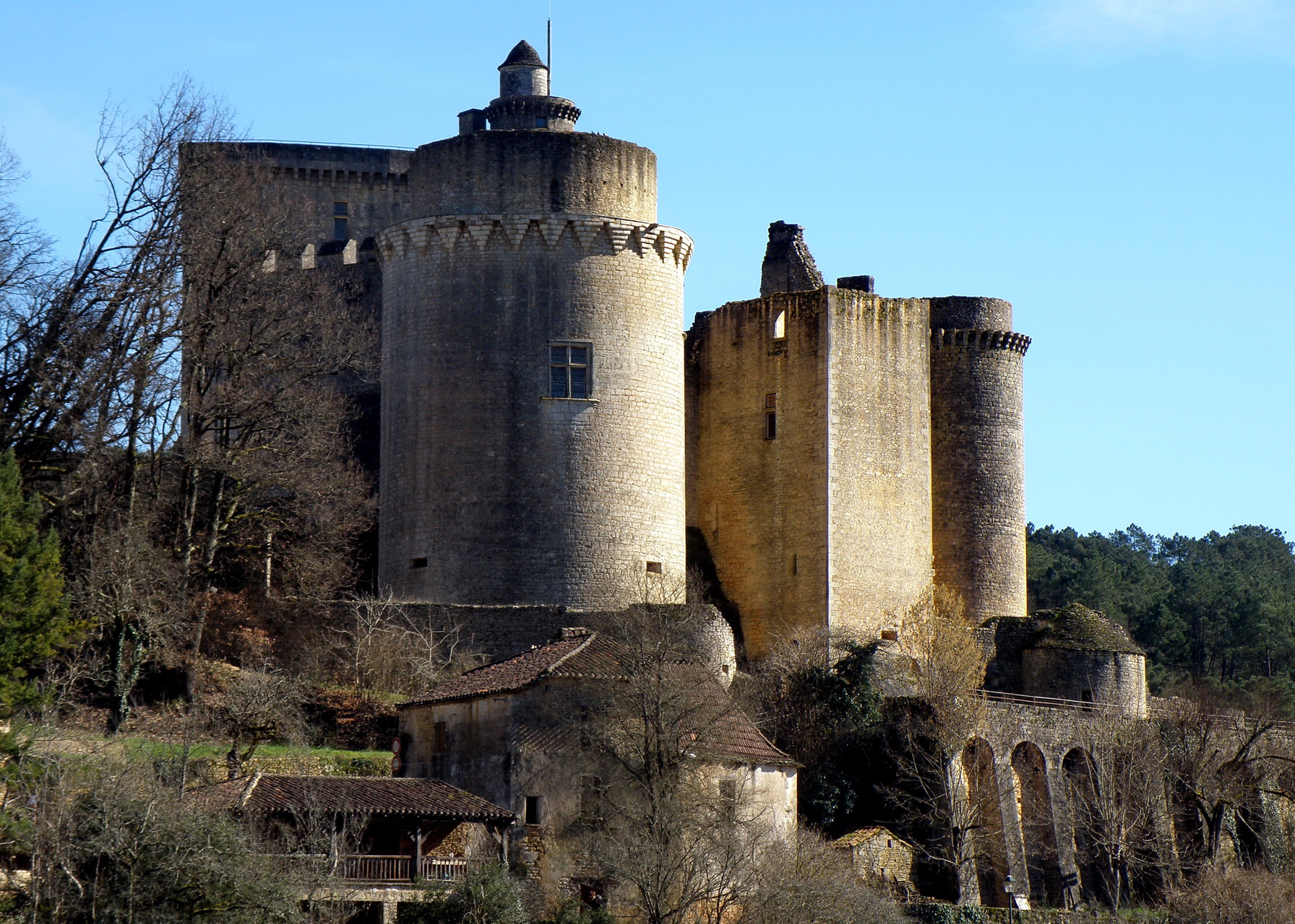 Château de Bonaguil - vue 2