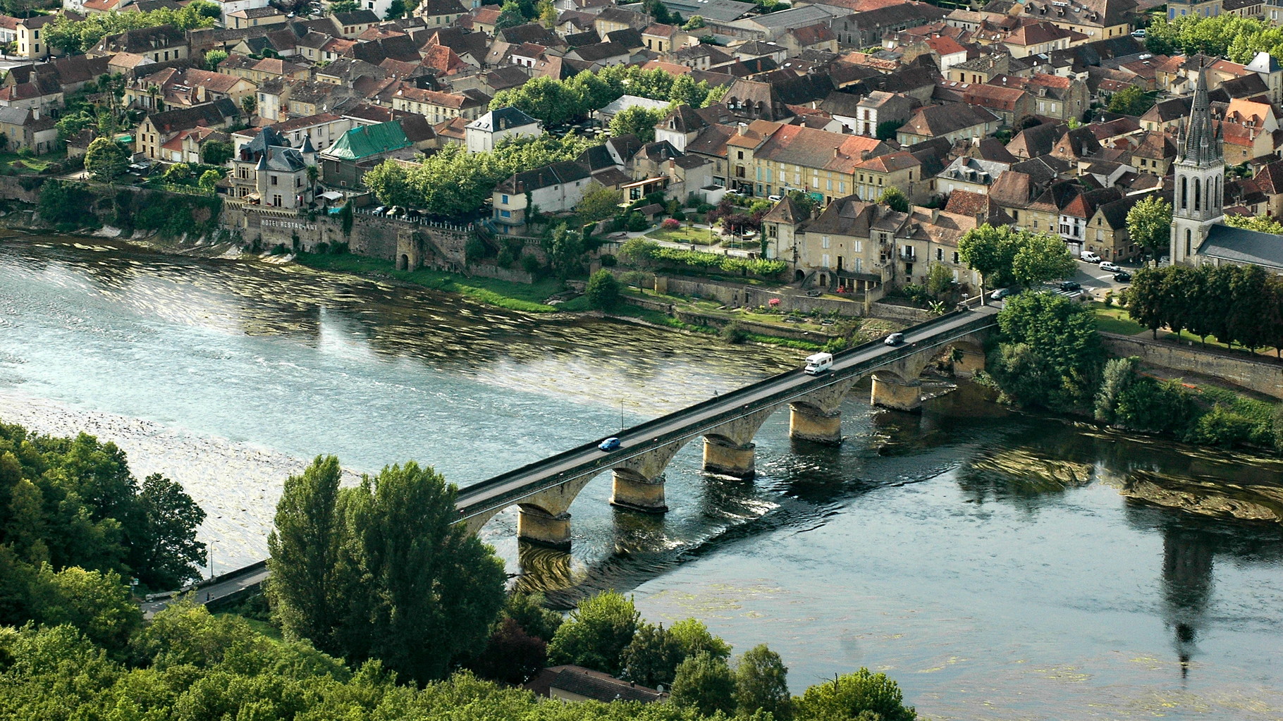 Lalinde, traversée de la Dordogne