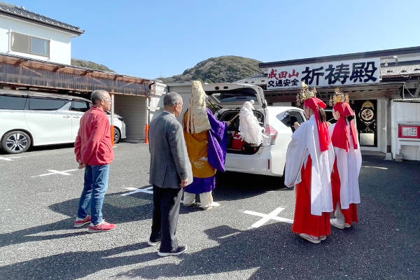 交通安全祈願　車内お清め