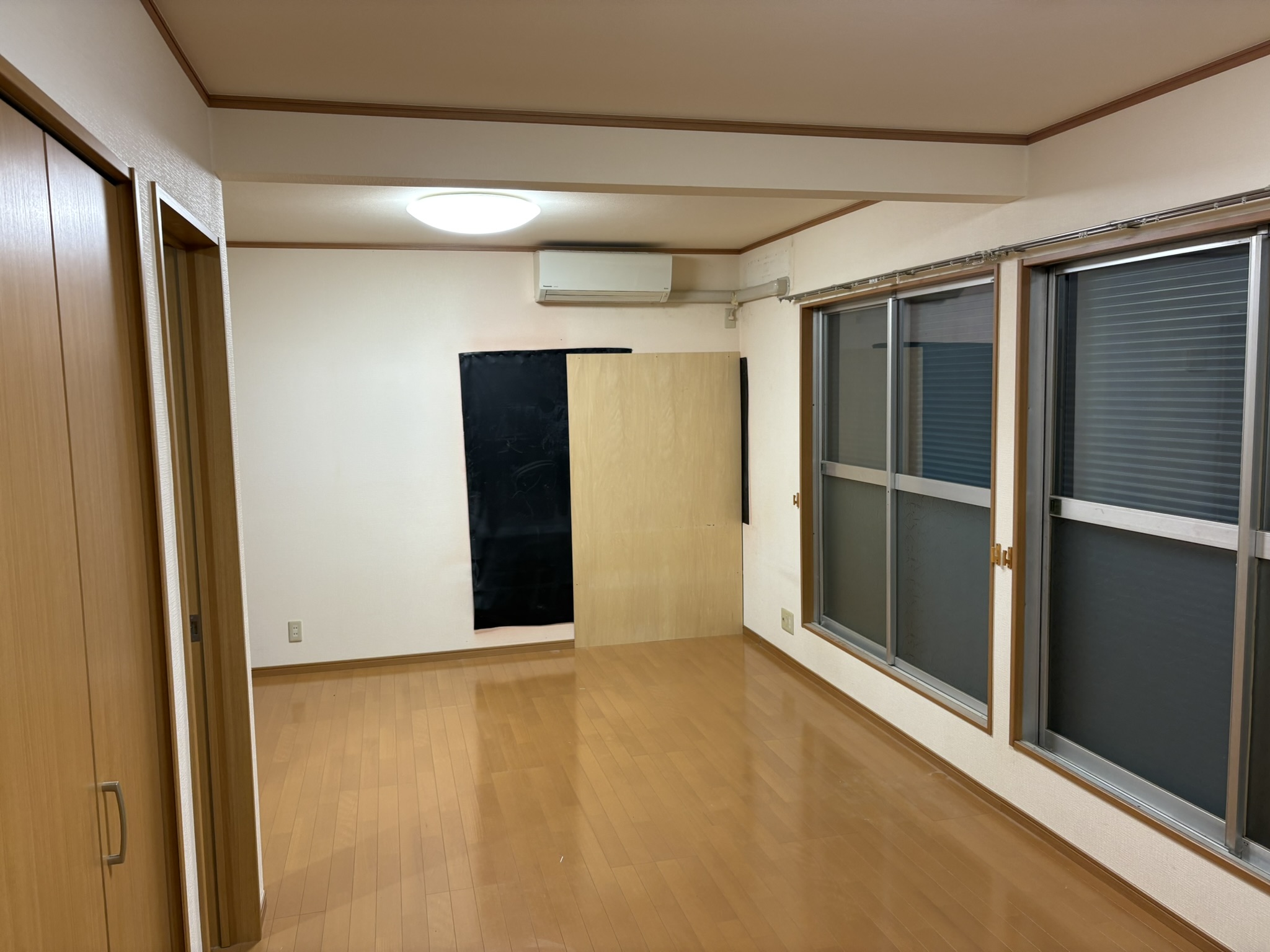 間仕切り壁作成前洋室①